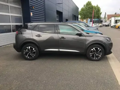 Photo 28 Peugeot 2008  PureTech 130 S&S BVM6
