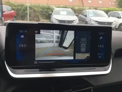 Photo 43 Peugeot 2008  PureTech 130 S&S BVM6