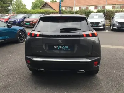 Photo 30 Peugeot 2008  PureTech 130 S&S BVM6
