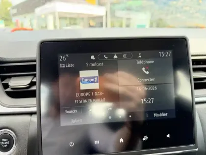 Photo 21 Renault Captur  E-Tech full hybrid 145