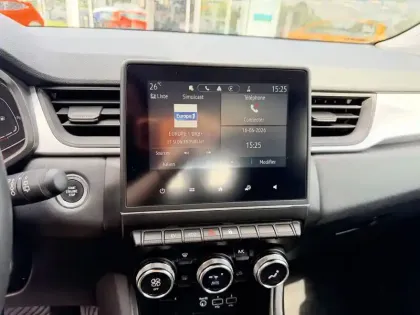 Photo 10 Renault Captur  E-Tech full hybrid 145