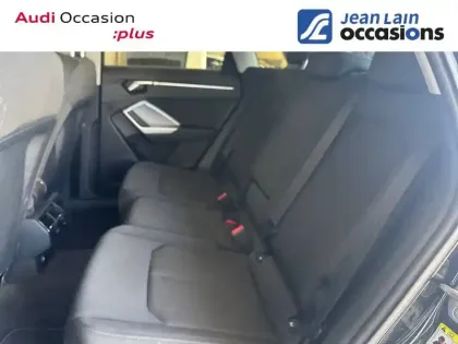 Photo 16 Audi Q3  35 TFSI 150 ch S tronic 7