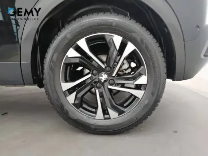 Photo 10 Peugeot 2008  PureTech 130 S&S EAT8