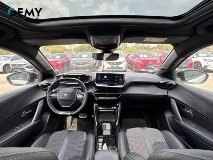 Photo 7 Peugeot 208  Electrique 50 kWh 136ch