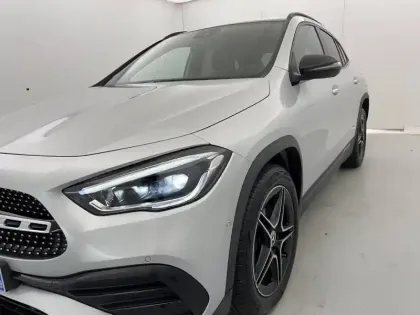 Photo 32 Mercedes GLA  250 e 8G-DCT