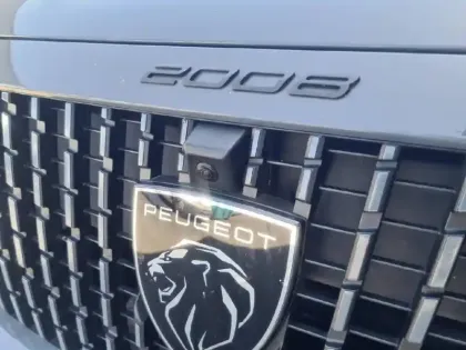 Photo 17 Peugeot 2008  PureTech 130 S&S EAT8