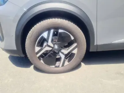 Photo 12 Peugeot 2008  PureTech 130 S&S EAT8