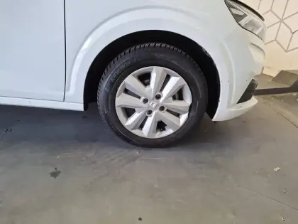 Photo 14 Dacia Sandero  SCe 65 - 22