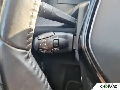 Photo 13 Peugeot 2008  Electrique 136 ch