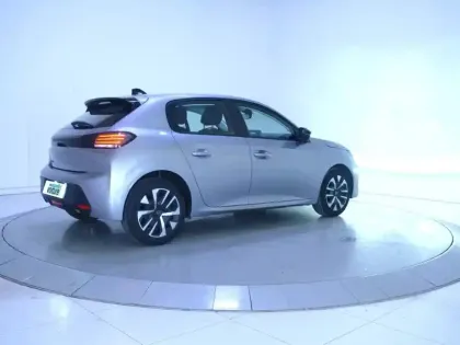 Photo 8 Peugeot 208  PureTech 75 S&S BVM5