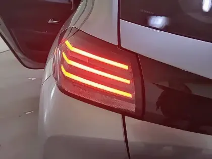 Photo 19 Peugeot 208  PureTech 75 S&S BVM5