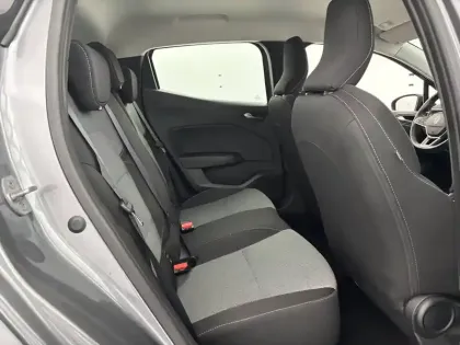 Photo 24 Renault Clio  Blue dCi 100 ch GSR2