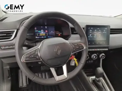 Photo 8 Renault Clio  E-Tech full hybrid 145 ch GSR2