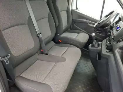 Photo 8 Renault Trafic  FG BLUE DCI 130 L1H1 3T GSR2