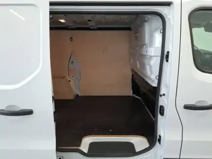 Photo 15 Renault Trafic  FG BLUE DCI 130 L1H1 3T GSR2