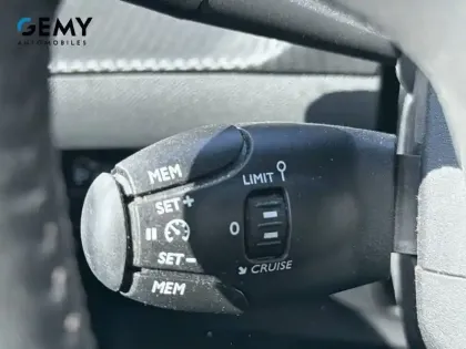 Photo 19 Peugeot 208  Electrique 50 kWh 136ch