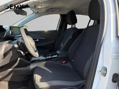 Photo 8 Peugeot 208  Electrique 50 kWh 136ch