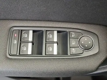 Photo 30 Renault Captur  Blue dCi 115
