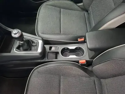 Photo 22 Renault Captur  Blue dCi 115