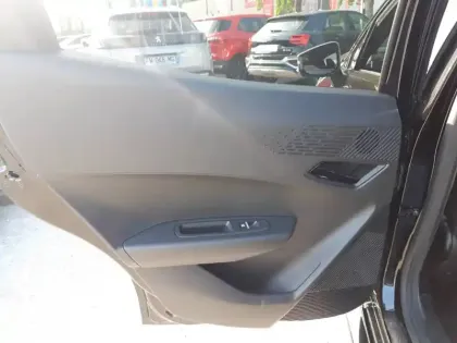Photo 15 Renault Clio  E-Tech full hybrid 160 ch