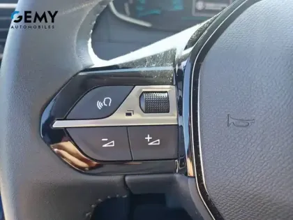 Photo 13 Peugeot 208  Electrique 50 kWh 136ch