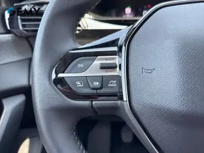 Photo 13 Peugeot 308  PureTech 130ch S&S BVM6