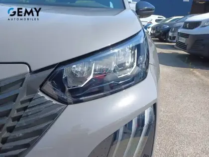 Photo 21 Peugeot 2008  PureTech 100 S&S BVM6