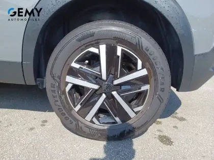 Photo 10 Peugeot 2008  PureTech 100 S&S BVM6