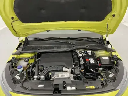 Photo 52 Peugeot 208  PureTech 100 S&S BVM6