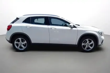 Photo 12 Mercedes GLA  180 d
