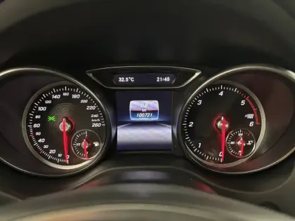 Photo 30 Mercedes GLA  180 d