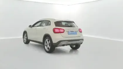 Photo 16 Mercedes GLA  180 d