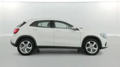 Photo 19 Mercedes GLA  180 d