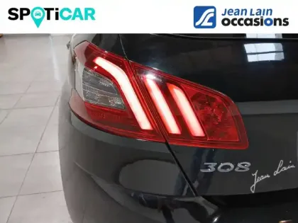 Photo 16 Peugeot 308  PureTech 130ch S&S BVM6