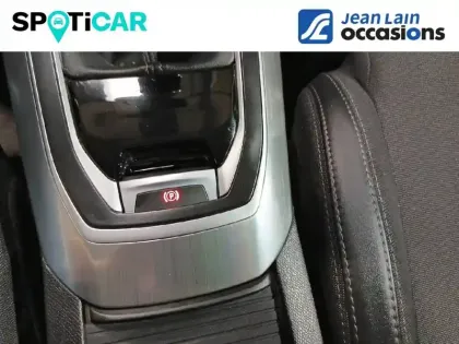 Photo 18 Peugeot 308  PureTech 130ch S&S BVM6