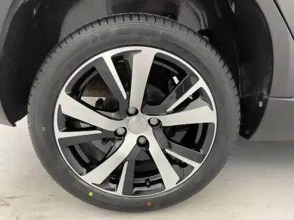 Photo 18 Peugeot 2008  1.2 PureTech 110ch S&S EAT6