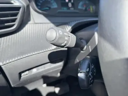 Photo 16 Peugeot 208  Electrique 136ch 51 kWh Business