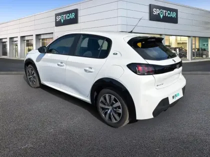 Photo 29 Peugeot 208  Electrique 136ch 51 kWh Business