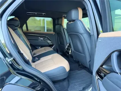 Photo 8 Land rover Range Rover P550E AWD 3.0L I6 PHEV