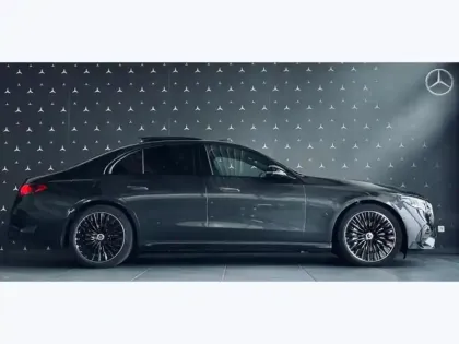 Photo 5 Mercedes Classe E  450 d 4MATIC AMG Line