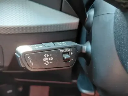 Photo 15 Audi Q2 35 TFSI 1.5 150 ch advanced S-
