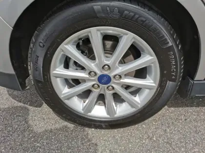Photo 6 Ford C-Max Titanium 1.0 EcoBoost 125 ch B