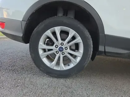 Photo 13 Ford Kuga 1.5 EcoBoost 120ch Stop&Start Titanium 4x2