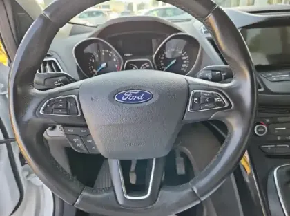Photo 20 Ford Kuga 1.5 EcoBoost 120ch Stop&Start Titanium 4x2