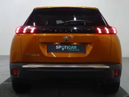 Photo 1 Peugeot 2008  e- 136ch Roadtrip