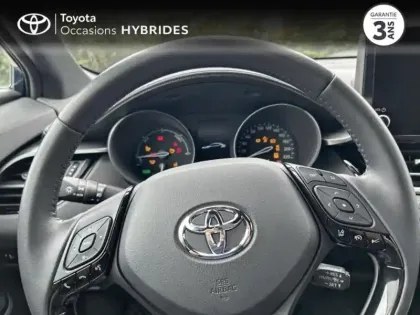 Photo 12 Toyota C-HR  1.8 Hybride 122ch Design Ultimate E-CVT