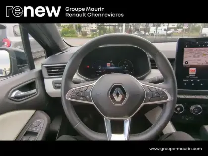 Photo 14 Renault Clio  1.6 E-Tech 145ch full hybrid Techno