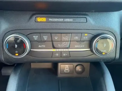 Photo 15 Ford Kuga  2.5 Duratec 190ch FHEV E85 ST-Line X BVA