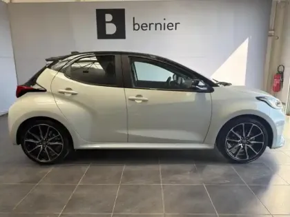 Photo 1 Toyota Yaris  116h GR Sport 5p MY22