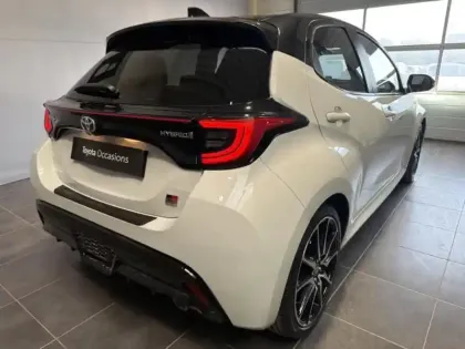 Photo 2 Toyota Yaris  116h GR Sport 5p MY22
